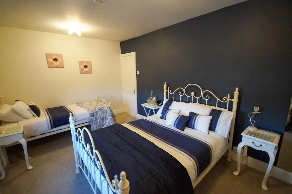 Fifth Milestone Cottage Dunnington Bed & Breakfast