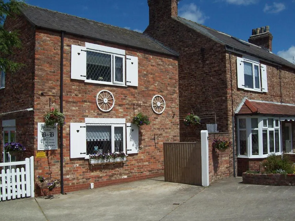 Bed & Breakfast Fifth Milestone Cottage Dunnington
